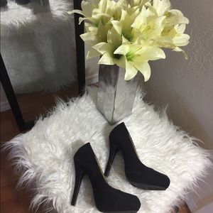 Black Pump Stiletto.